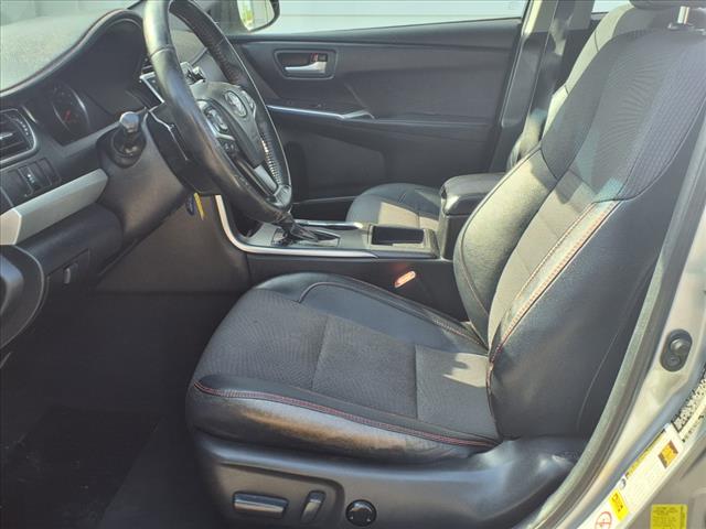 2016 Toyota Camry SE