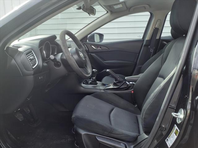 2015 Mazda Mazda3 i SV
