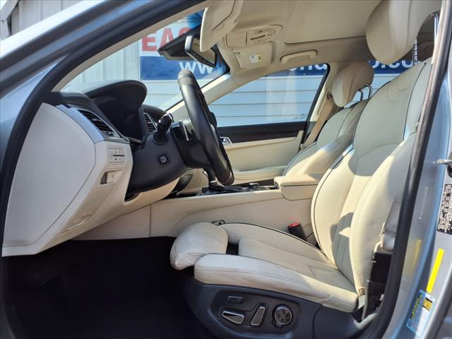 2016 Hyundai Genesis 3.8L