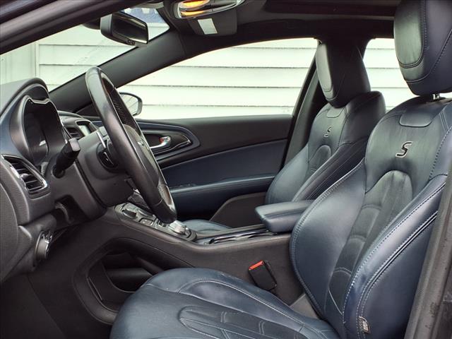 2016 Chrysler 200 S