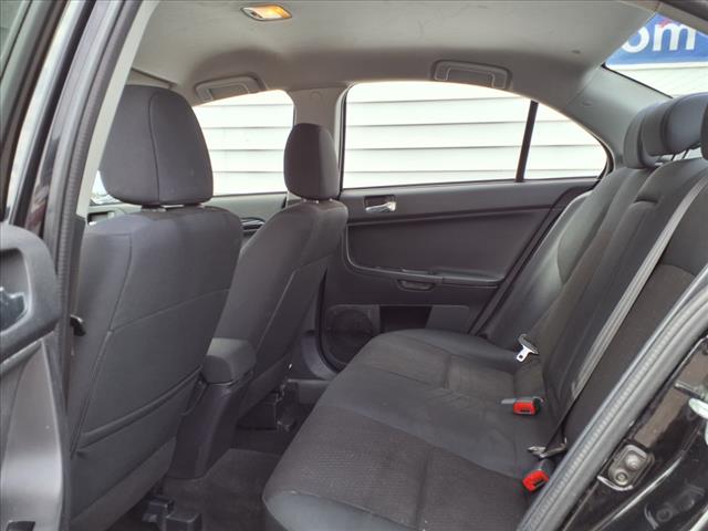 2016 Mitsubishi Lancer ES