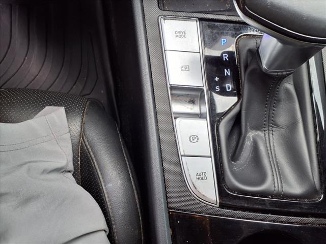 2022 Hyundai ELANTRA Limited