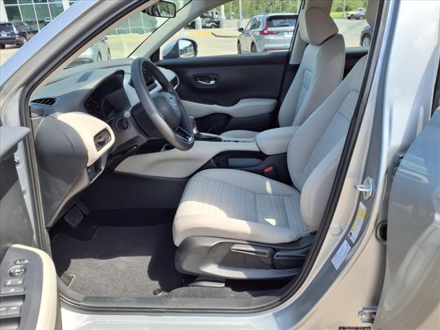 2025 Honda HR-V LX