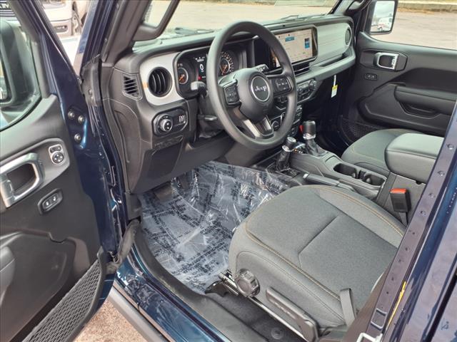 2025 Jeep Gladiator NightHawk