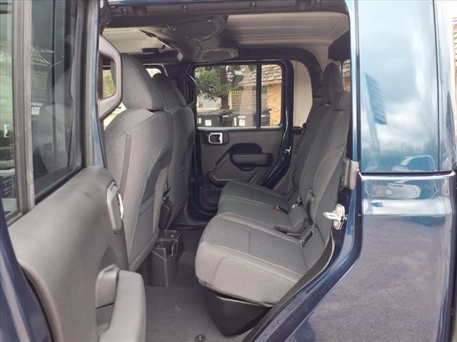2025 Jeep Gladiator NightHawk