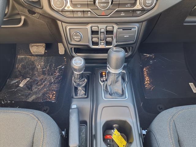 2025 Jeep Gladiator NightHawk