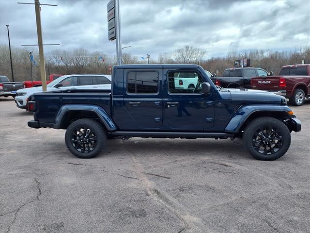 2025 Jeep Gladiator NightHawk