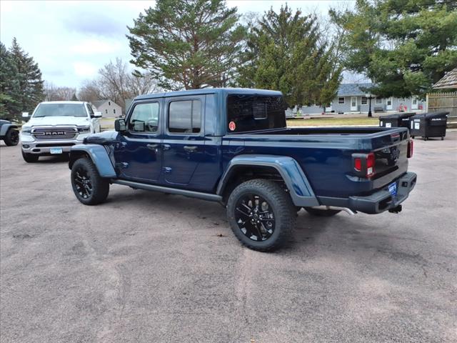 2025 Jeep Gladiator NightHawk