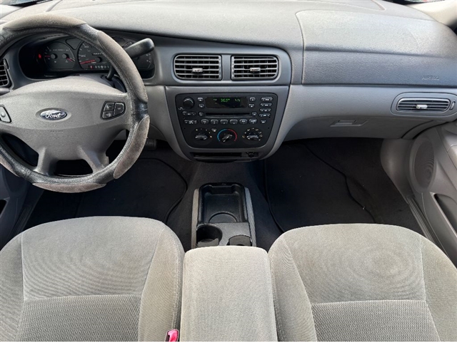 2003 Ford Taurus SES