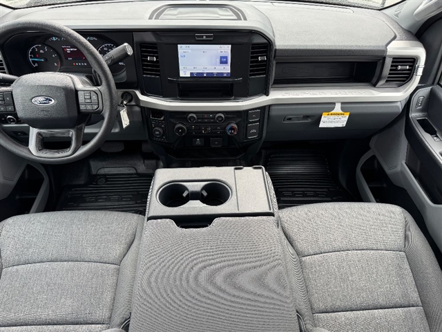 2025 Ford F-350 Super Duty XL