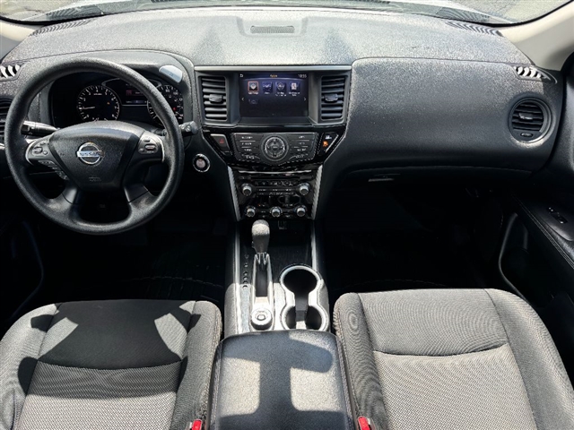 2019 Nissan Pathfinder S