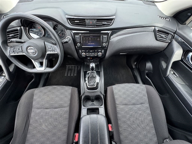 2020 Nissan Rogue Sport SV