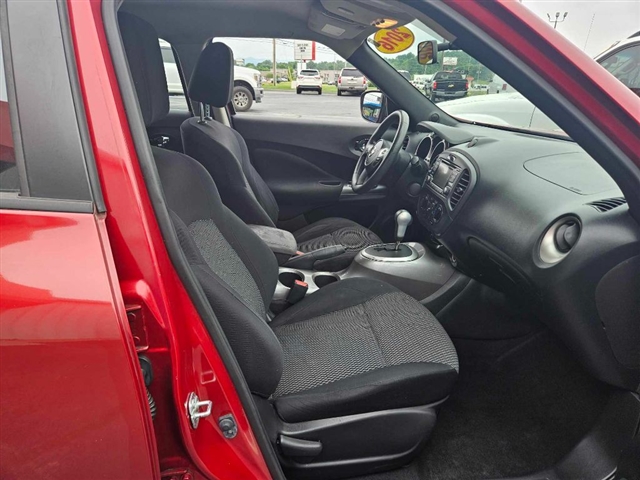 2016 Nissan JUKE S