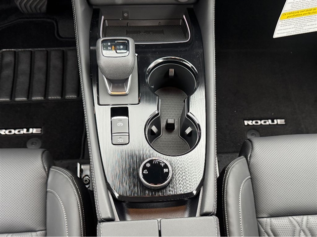 2025 Nissan Rogue Platinum
