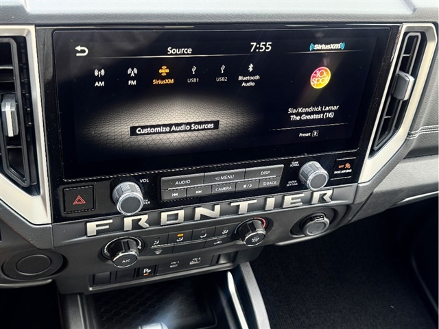 2025 Nissan Frontier SV
