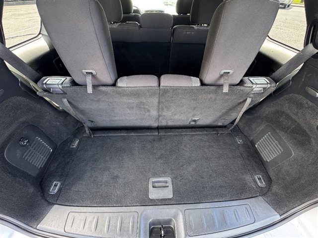 2019 Nissan Pathfinder S