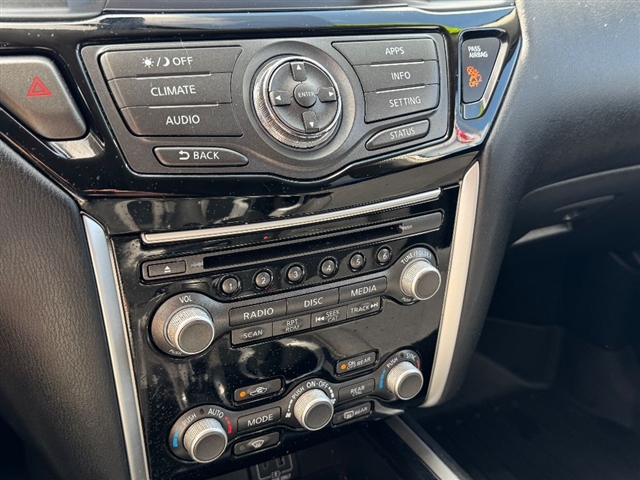 2019 Nissan Pathfinder S