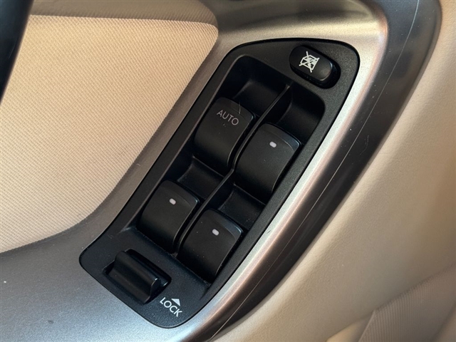 2008 Subaru Outback i