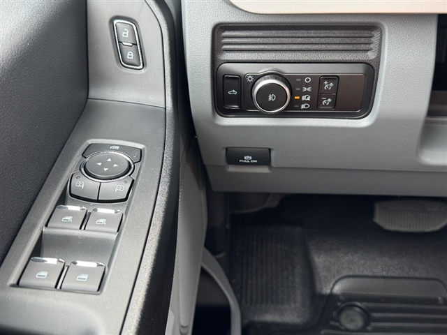 2025 Ford F-350 Super Duty XL