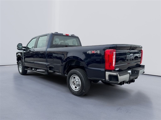 2025 Ford F-350 Super Duty XL
