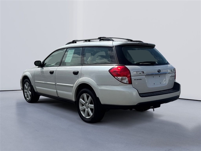 2008 Subaru Outback i