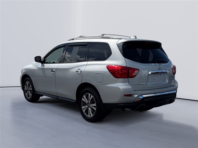 2019 Nissan Pathfinder S