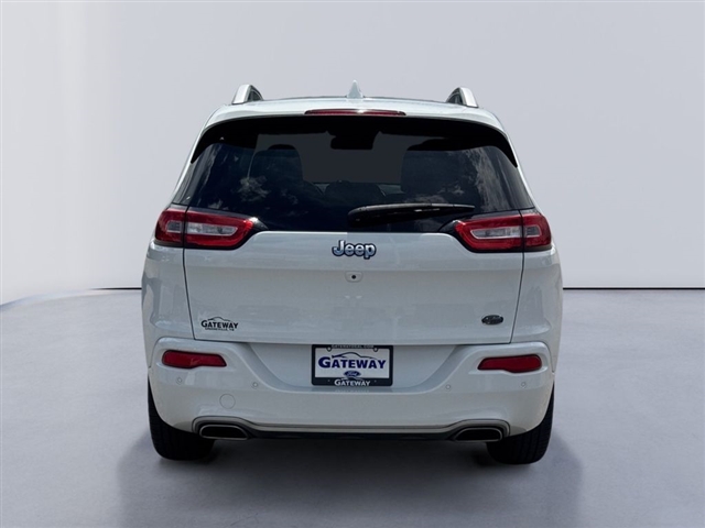 2016 Jeep Cherokee Overland