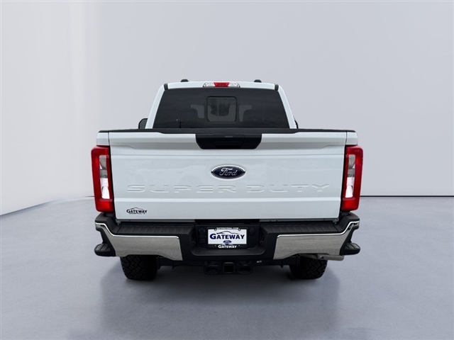 2025 Ford F-350 Super Duty XL