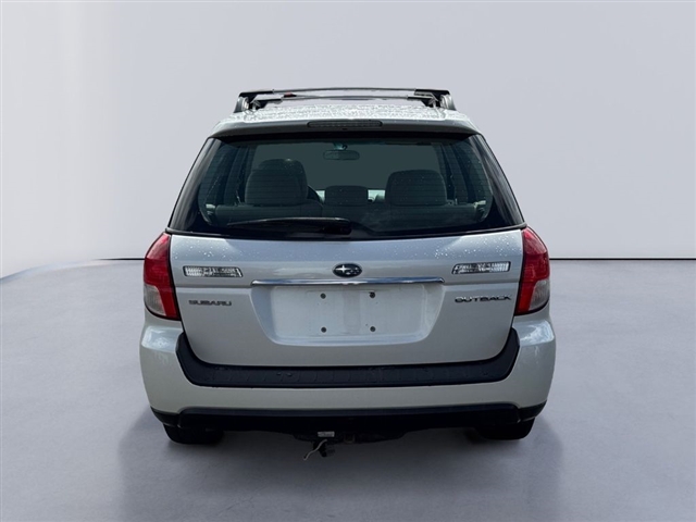 2008 Subaru Outback i