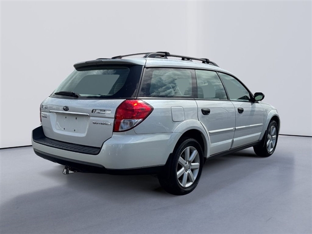 2008 Subaru Outback i