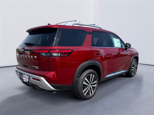 2025 Nissan Pathfinder Platinum