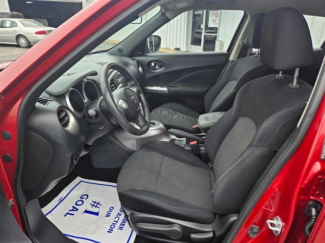 2016 Nissan JUKE S