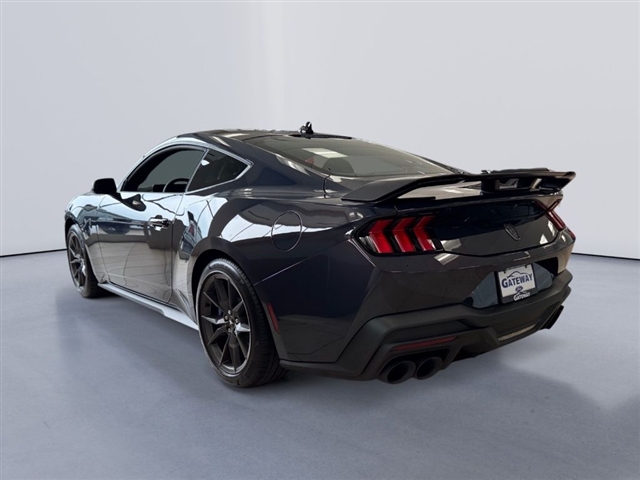 2025 Ford Mustang Dark Horse