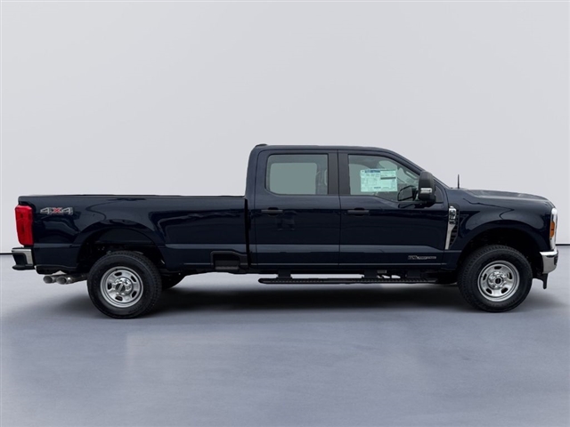 2025 Ford F-350 Super Duty XL