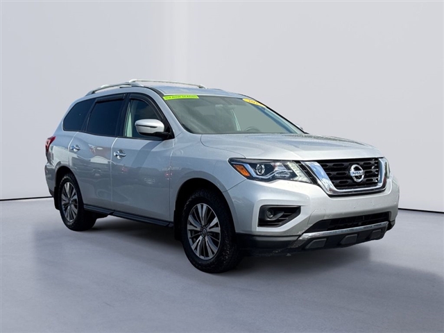 2019 Nissan Pathfinder S