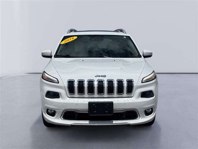 2016 Jeep Cherokee Overland