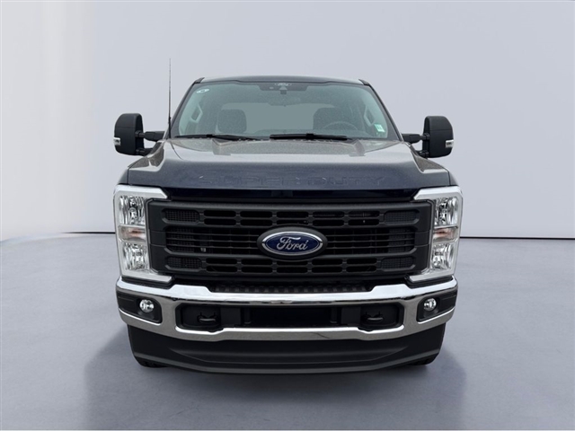 2025 Ford F-350 Super Duty XL