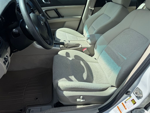 2008 Subaru Outback i