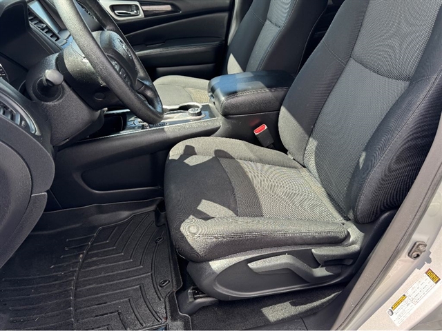 2019 Nissan Pathfinder S
