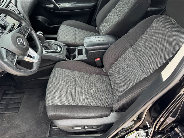 2020 Nissan Rogue Sport SV
