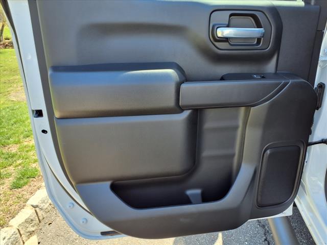 2025 Chevrolet Silverado 1500 4WD CREW CAB 147  CUSTOM