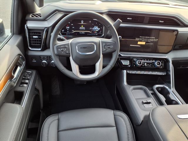 2025 GMC Sierra 3500HD 4WD CREW CAB 172  DENALI