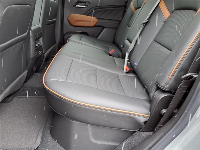 2025 GMC Canyon 4WD CREW CAB AT4