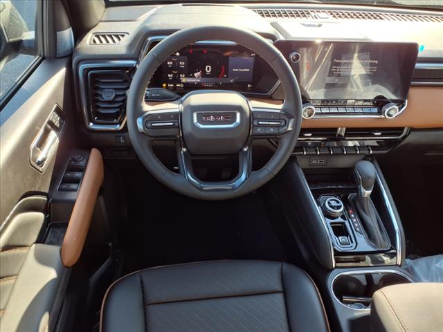 2025 GMC Canyon 4WD CREW CAB AT4