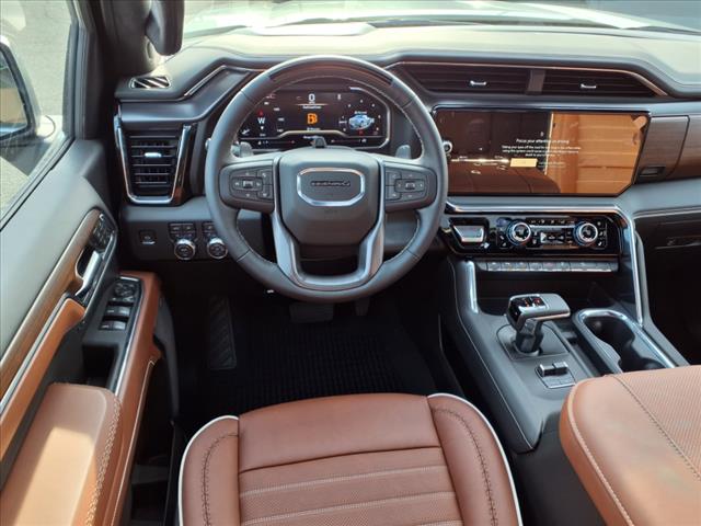 2025 GMC Sierra 1500 4WD CREW CAB 147  DENALI