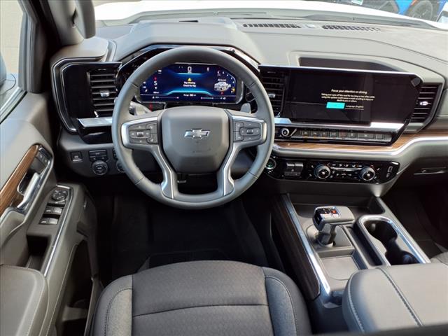 2025 Chevrolet Silverado 1500 4WD CREW CAB 147  RST