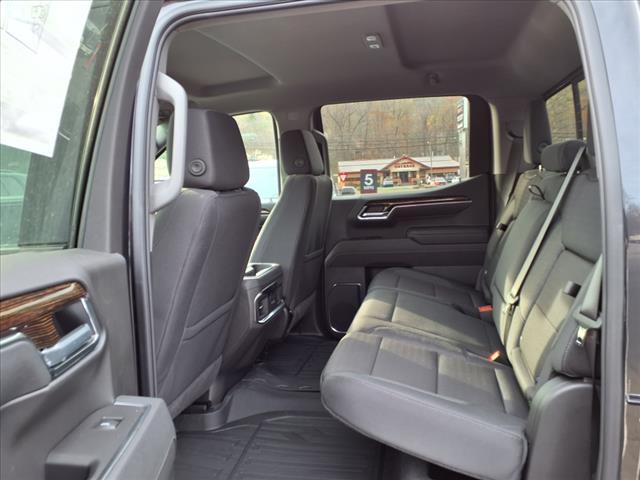2025 GMC Sierra 1500 4WD CREW CAB 147  ELEVATI