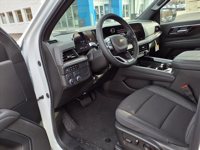 2025 Chevrolet Suburban 4WD 4DR LS