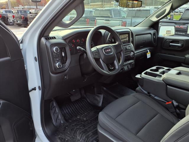 2025 GMC Sierra 3500HD 4WD REG CAB 142  PRO