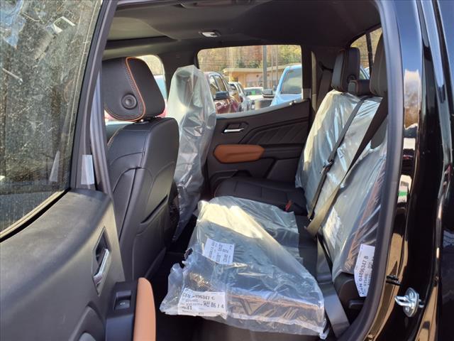 2025 GMC Canyon 4WD CREW CAB AT4